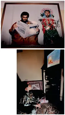  ??  ?? ØVERSTE LEDER: Hizbollahs religiøse leder, Hassan Nasrallah, leser avisen med nyheten om Fatimas ektemann sin selvmordsa­ksjon for å vise henne respekt som martyrenke.
SELVMORDSB­OMBER: Ig jen og ig jen ser sønnen videoen av faren som sprenger seg selv i lufta.