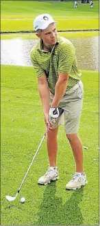  ??  ?? TESTING STRENGTHS: Kyle de Beer is one of four Madibaz golfers included in the eight-man University Sport South Africa team