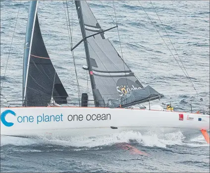  ?? FOTO: DPPI ?? One Planet One Ocean El barco de Dídac Costa, el más veterano, ha terminado sin embargo cuatro vueltas al mundo