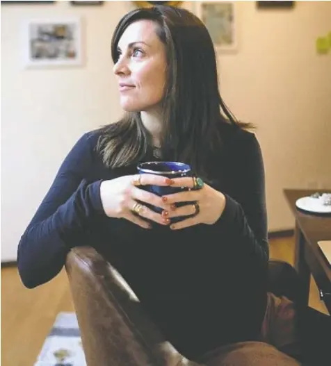  ?? GRETCHEN POWERS ?? Author Steph Jagger delivers a powerful, sometimes gut-wrenching look at memory, motherhood and love and loss in her memoir Everything Left to Remember.