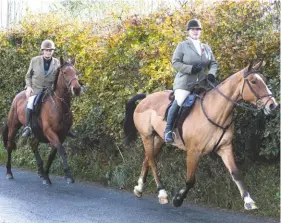  ??  ?? Phillip Snell (left) and Debbie Aplin trot smartly along the lanes