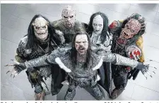  ??  ?? Frisch aus der Geisterbah­n: Lordi gewannen 2006 den Song Contest