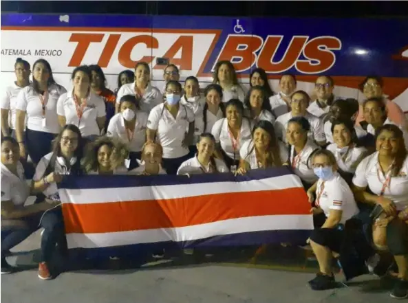  ??  ?? La Selección Nacional femenina de fútbol americano regresó por tierra a Costa Rica luego de un viaje de 15 horas.
