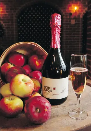  ?? TYREL FEATHERSTO­NE ?? Rougemont’s Cidrerie Michel Jodoin offers a variety of rosés, including the Mousseux rosé (pictured) and the Rosé pétillant, which also comes in convenient 330-millilitre bottles.