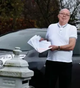  ?? FOTO SERGE MINTEN ?? Telkens als hij een boete krijgt uit Brussel, moet Paul bewijzen dat hij er niet is geweest.