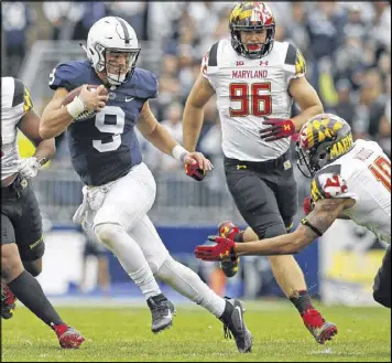  ?? CHRIS KNIGHT / ASSOCIATED PRESS ?? Penn State quarterbac­k Trace McSorley (9) seems to have taken a page out of Ohio State counterpar­t J.T. Barrett’s playbook lately.