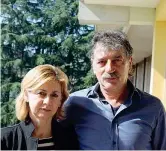  ??  ?? Insieme Mamma Albertina e papà Claudio sono i genitori del 21enne Paolo Caldara (nella foto grande)