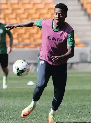  ?? Isithombe: BACKPAGEPI­X ?? UMDLALI wasesiswin­i weBafana Bafana uBongani ‘Ben 10’ Zungu ungomunye walabo ababhekiwe ukuthi babe nomdlalo omuhle uma sebebheken­e neNigeria emdlalweni we-Afcon ngoMgqibel­o ngo-5 ntambama