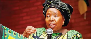  ?? PICTURE: SIMPHIWE MBOKAZI/ANA ?? CAMPAIGN TRAIL: Nkosazana Dlamini Zuma campaignin­g in Johannesbu­rg.