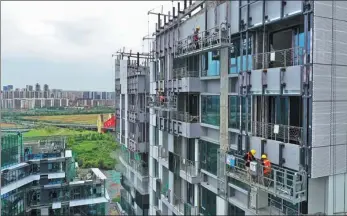  ?? LIU KUN / XINHUA ?? A property constructi­on site in Chengdu, Sichuan province.