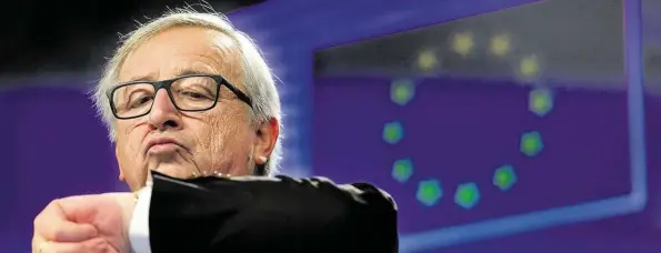  ?? DPA-BILD: MAYO ?? Überrasche­nd: Jean-Claude Juncker will dem Votum der Onlineabst­immung folgen und die Zeitumstel­lung abschaffen.