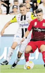  ?? BILD: SN/GEPA ?? Thomas Goiginger (l.) will sich beim LASK etablieren.