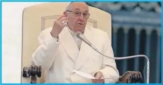  ??  ?? El papa Francisco pidió prestar toda la atención mientras se lee la palabra de Dios en las misas y homilías