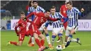  ??  ?? Ausnahmswe­ise ohne Treffer: BayernAngr­eifer Robert Lewandowsk­i