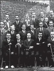  ??  ?? Delegatët e Kongresit të Lushnjes (1920)