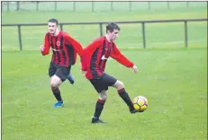  ?? Man of the match Johnny Sloss shows some fine footwork. Photo Tam Borland. ??