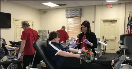  ?? ALEXIS OATMAN — THE NEWS-HERALD ?? Judy Zamlen-Spotts is a longtime donor for the Red Cross.