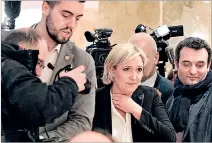  ?? CHARLES PLATIAU / REUTERS ?? Partido. La candidata del Frente Nacional, Marine Le Pen, ayer en París.