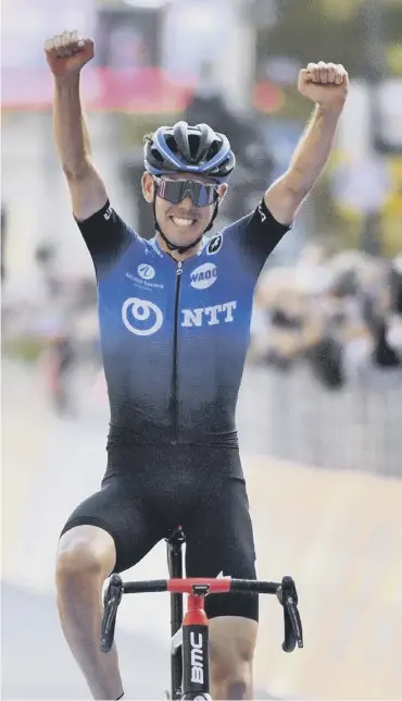  ??  ?? 0 Australia’s Ben O’ Connor celebrates winning the 17th stage of the Giro d’italia cycling race