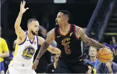  ?? MARCIO JOSE SANCHEZ/THE ASSOCIATED PRESS ?? Cleveland guard J.R. Smith, right, was the centre of attention for his role in the Cavs’ loss to the Golden State Warriors in Game 1 of the NBA final. Game 2 is on Sunday.