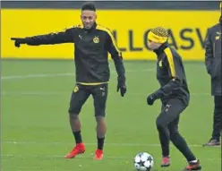  ??  ?? EN DORTMUND. Aubameyang volverá al once inicial del Borussia.