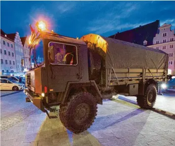  ?? Foto: Christian Rudnik ?? Aus Mindelheim kam dieser Lkw mit Signalhorn nach Landsberg, um zu demonstrie­ren.