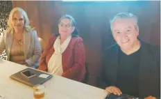  ??  ?? Los defensores de derechos humanos Cristina Sada Salinas, Sara Oviedo y Bernardo Barranco, expositore­s en el foro nacional.