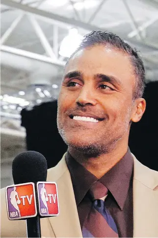  ?? ALEX GALLARDO/THE ASSOCIATED PRESS/FILES ?? Ex-NBA player Rick Fox is one of several former profession­al athletes to have invested in the growing world of competitiv­e video gaming, known as e-sports.