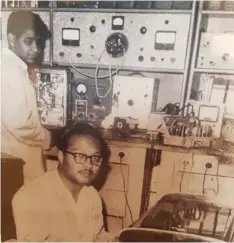  ?? PICTURE: COURTESY, OLD HOUSE MUSEUM ?? IE Kathree, left, and a colleague, working with sound equipment at Kathree’s Radio Service Workshop.