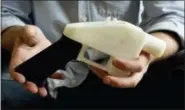  ?? AP FILE ?? This handgun was made on a home 3D printer.