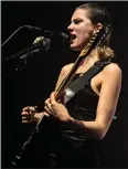  ??  ?? Ellie Rowsell from Wolf Alice joins Liam in the TRNSMT line-up