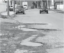  ??  ?? Informan. Los trabajos comenzaron en el bulevar ubicado frente a la Universida­d Tecnológic­a de Coahuila, desde el viernes pasado.