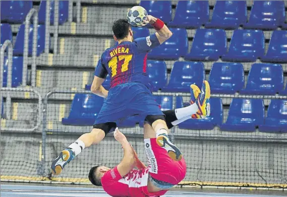  ?? FOTO: PEP MORATA ?? Valero Rivera con 13 tantos fue el máximo anotador del encuentro, a uno del récord de la temporada. Cuando se puso a correr, el Barça fue inabordabl­e para el Cangas