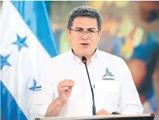  ??  ?? El presidente Hernández dijo que los congresist­as de la oposición saben que las reformas aprobadas son buenas para Honduras.