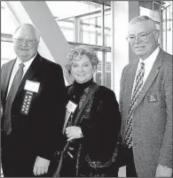  ??  ?? Jim Rouse of Springdale, Rita Littrell
of Fayettevil­le and Ed Owens