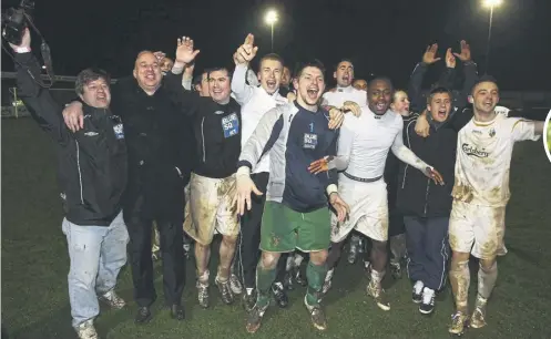  ?? ?? Flashback to 2008 and Hawks celebrate their famous FA Cup replay win against Swansea
Picture: Mike Hewitt