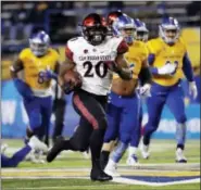  ?? MARCIO JOSE SANCHEZ — THE ASSOCIATED PRESS FILE ?? San Diego State running back Rashaad Penny runs against San Jose State during game in San Jose.