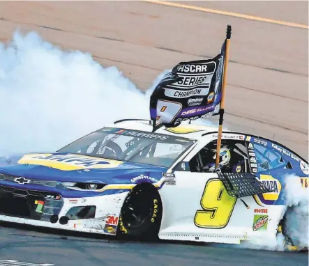  ?? ANDREW COPPLEY/HHP FOR CHEVY RACING ?? Chase Elliott celebrates his championsh­ip at Phoenix and the dawn of a new stock-car era.