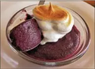  ?? PHOTO BY JIM BAILEY ?? A dish of Blueberry Lemon ‘Custard’ Pudding is shown.