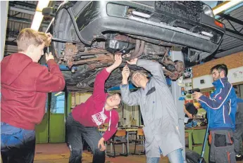  ?? FOTO: HEB ?? Die Kfz-Ausbildung wird großer Schwerpunk­t in Leutkirch bleiben.