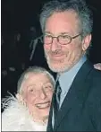  ?? GETTY ?? Spielberg, con su madre