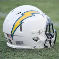  ?? DENIS POROY / THE ASSOCIATED PRESS FILES ?? The Chargers spent their inaugural 1960 AFL season in Los Angeles before settling in San Diego in 1961. Now the team heads back to Los Angeles for the 2017 season.