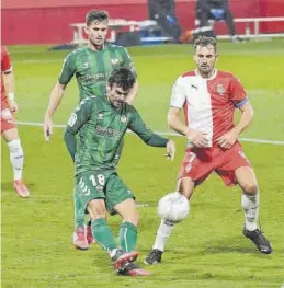  ??  ?? Iago Indias estuvo bien en defensa e inició la acción del gol ‘orellut’.