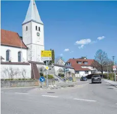  ?? FOTO: ELISABETH SOMMER ?? Die Baustelle in der Blaubeurer Straße in Ringingen steht bevor.