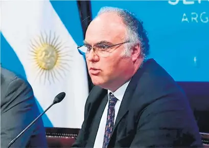  ??  ?? Santiago Ulpiano Martínez, interiname­nte a cargo de la Fiscalía Federal 1 de Bahía Blanca.