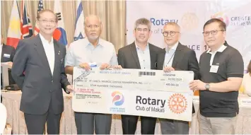  ?? PHOTOGRAPH COURTESY OF RICHARD MANILAG FOR RC MAKATI ?? AT the turnover of the cheque to St. Luke's Medical Center for the Rotary Club of Makati's Saving Ruby Project are (from left) RC Makati immediate past president Michael Escaler, RC Makati president Bing Matoto, Andrew Prieto, St. Luke's Medical Center Foundation Inc. president Dr. Benjamin Campomanes, and St. Luke's Medical Center, QC Pediatric Blood Disorder and Tumor Unit head, Dr. Allan Racho.