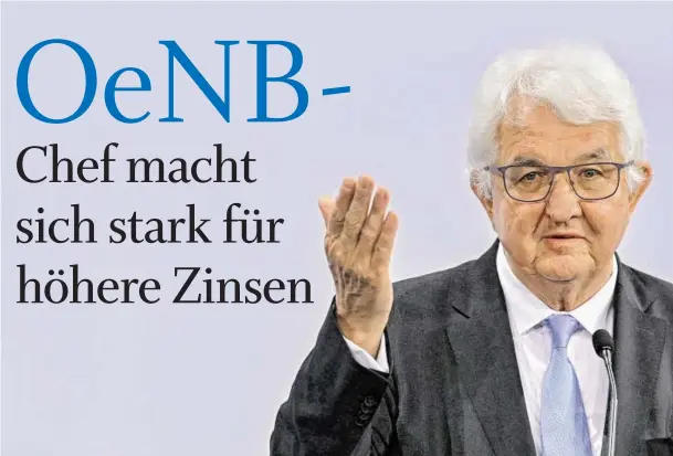  ?? BILD: SN/APA/HANS PUNZ ?? Nationalba­nk-Gouverneur Robert Holzmann legt sich mit EZB-Präsident Mario Draghi an.