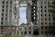  ?? ?? Das Gebäude der Gebietsver­waltung von Mykolajiw ist zerstört.