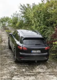  ??  ?? On a damp day and on "summer" tyres, the Cayenne made short work of clambering up an intimidati­ng rock face.