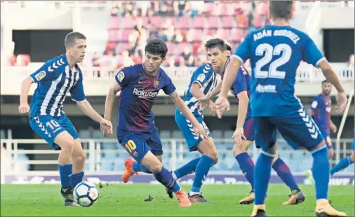  ??  ?? PROTAGONIS­TA. Aleñá fue uno de los mejores ayer sobre el césped del Miniestadi.